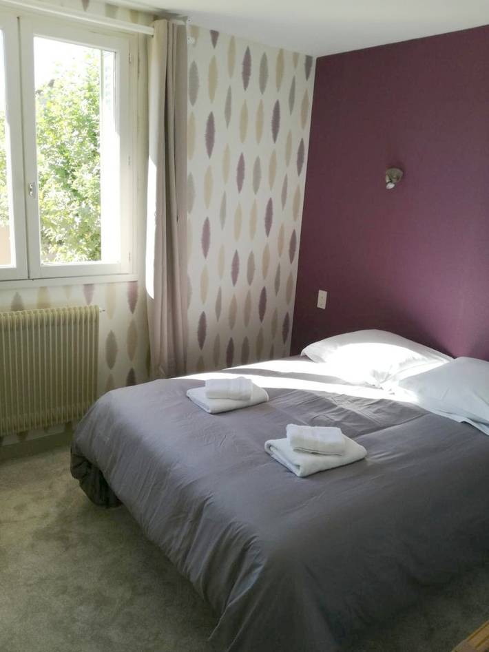 Hôtel pour 2 personnes, avec jardin dans Saint-Martin-en-Bresse - 4