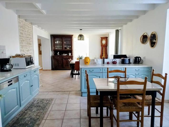 Location de vacances pour 6 personnes, avec vue et jardin à Damvix - 3