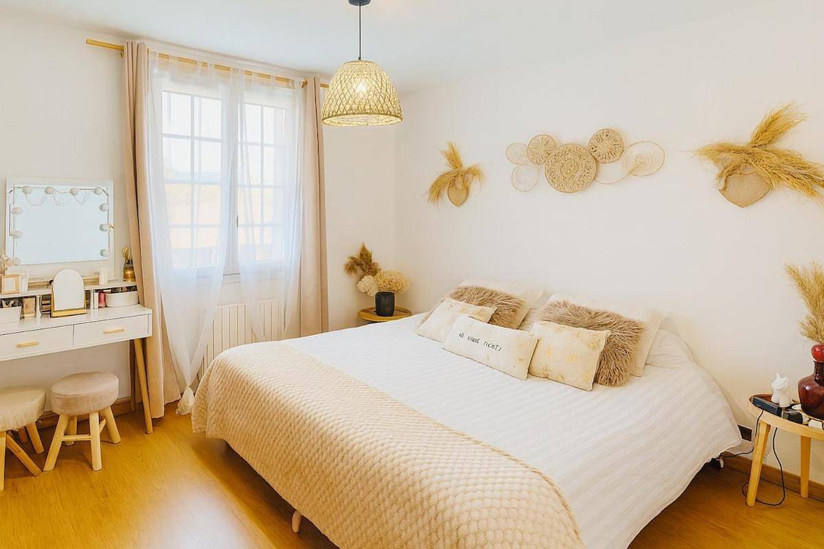 Six-Bedroom House in Rully, Région de Chalon-sur-Saône
