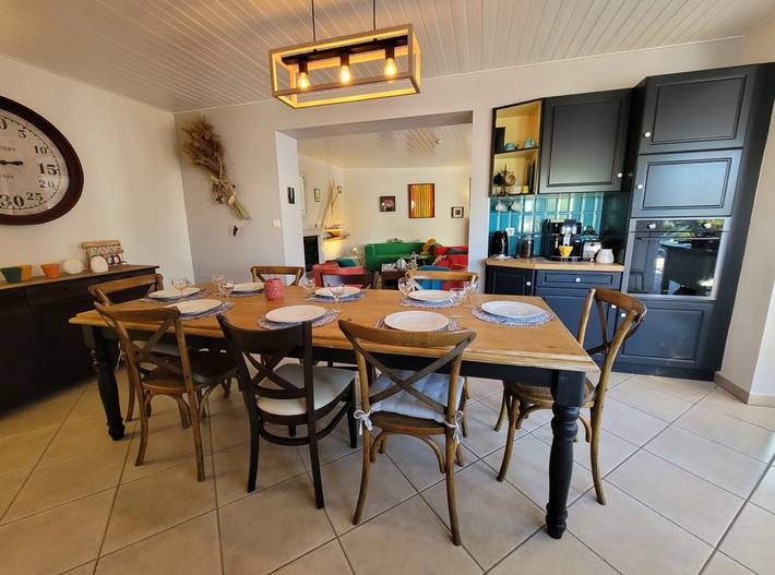 Gîte pour 8 personnes, avec jacuzzi et jardin ainsi que terrasse et piscine à L'Aiguillon-sur-Mer - 4