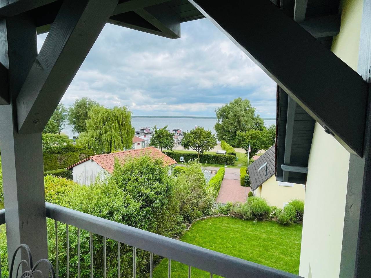 Ganze Ferienwohnung, Herberge Seensucht - Fewo Müritz Og mit Seeblick in Göhren-Lebbin, Fleesensee