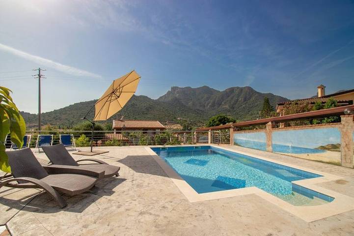 Appartement de vacances pour 4 personnes, avec Piscine dans Cardedu