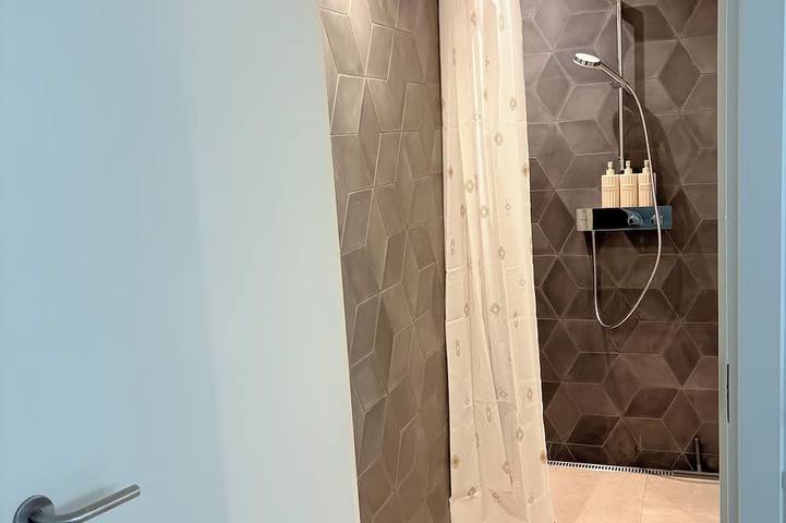 Ganze Wohnung, New Cozy Basement Studio Apartment! in Rødovre, Hovedstaden