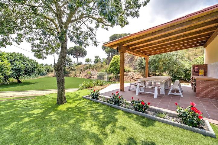 Casa rural para 18 personas, con terraza y jardín, Se admiten mascotas - 1