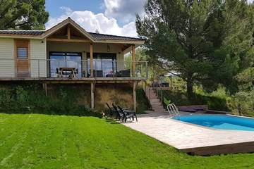 Cottage pour 5 personnes, avec jardin et terrasse à Plaissan