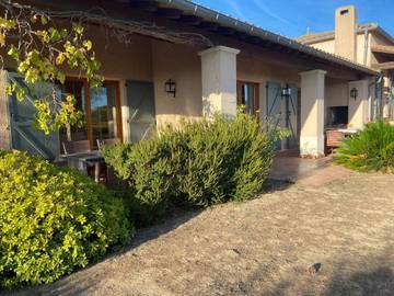 Cottage pour 6 personnes, avec piscine ainsi que jardin et vue à Montréal (Lanquedoc-Roussillon)