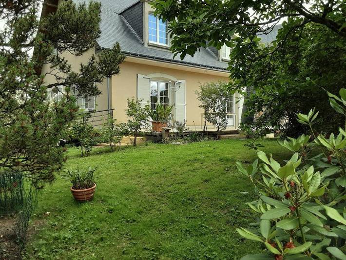Chambre d’hôte pour 2 personnes, avec Terrasse et Jardin dans Châtelain
