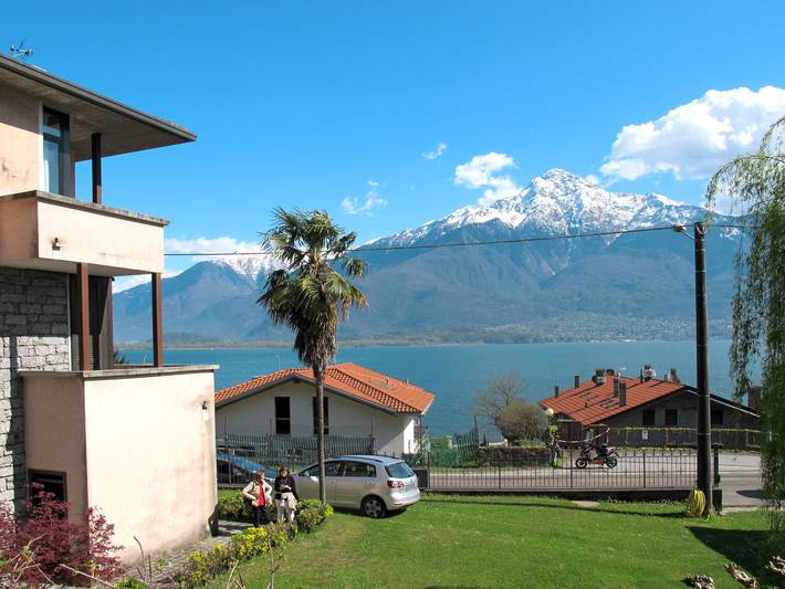 Ferienwohnung für 5 Personen, mit Balkon und Terrasse sowie Garten und Seeblick in der Lombardei - 2