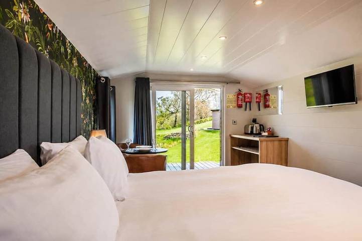 Glamping for 2 people in Forest of Bowland