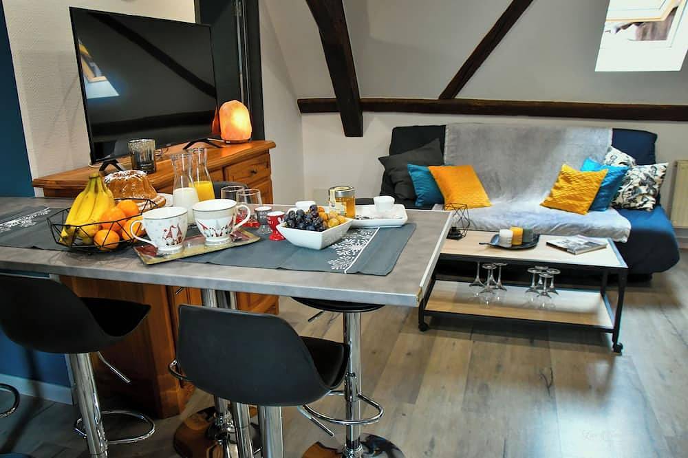 Apartamento entero, Gîte du Figuier Sélestat 3* Courtyard and air conditioning, 20 minutes from Europa-Park in Sélestat, Región de Sélestat-Erstein