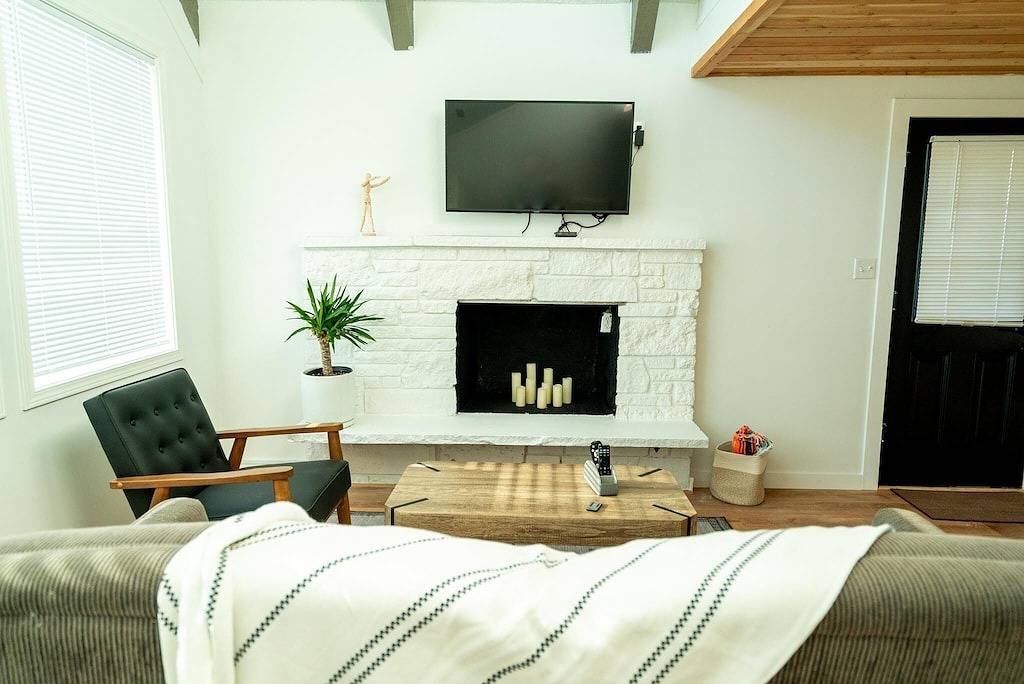 Cozy Chalet in Ocean Shores located within steps from the beach in Ocean Shores Beach, Ocean Shores