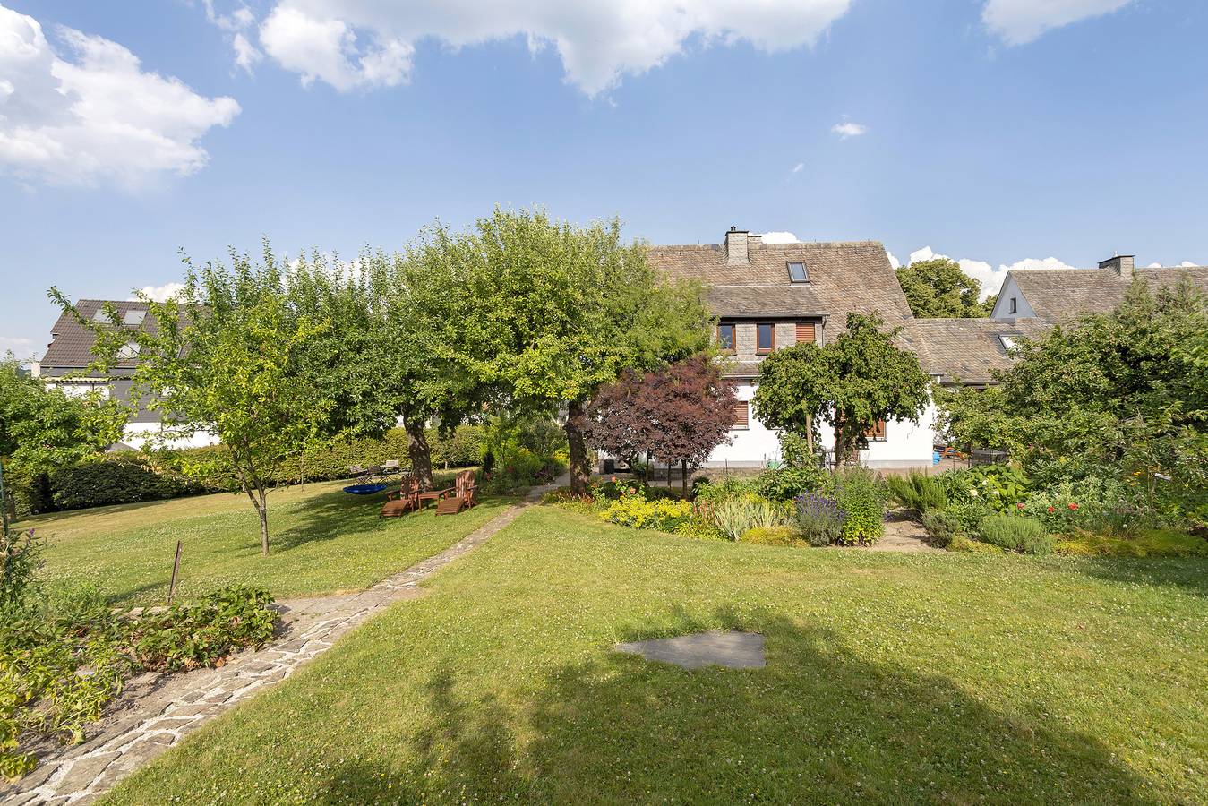 Apartamento entero, Apartamento 'Marianne' con vistas a la montaña, terraza compartida y Wi-Fi in Arnsberg, Hochsauerlandkreis