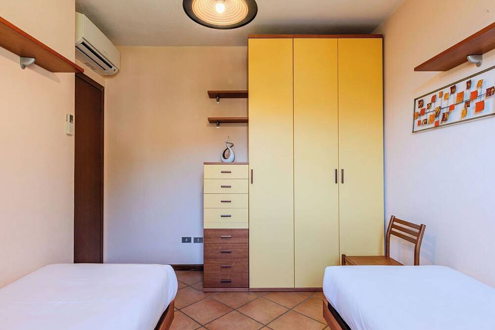Ganze Wohnung, Schöne Wohnung für 4 Leute mit  W-Lan, Klimaanlage, Tv und Innenhof in Trezzone, Veltlin