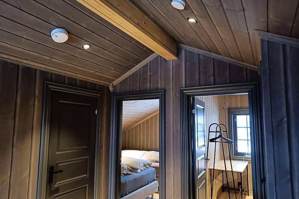 Luxury cabin /6 - 16 pers/Jacuzzi/1h from Oslo/30min from Osl✈ in Stange