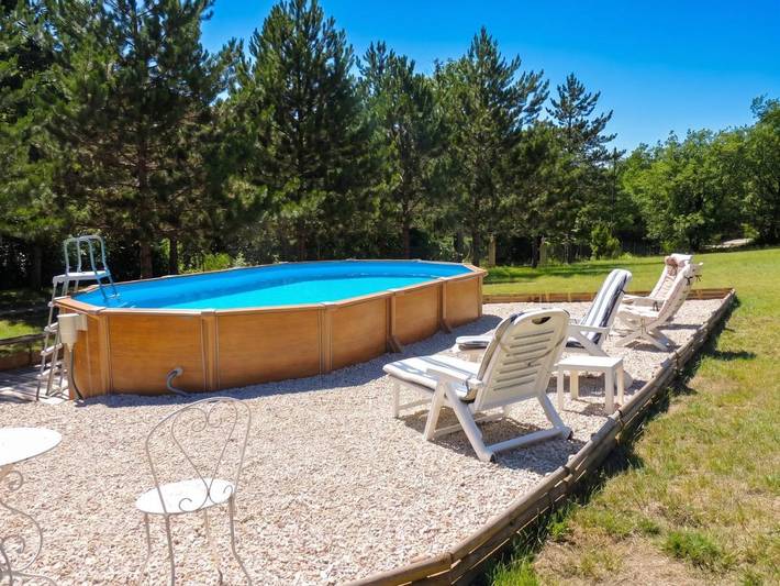 Gîte pour 5 personnes, avec piscine et jardin à Les Tourrettes - 2