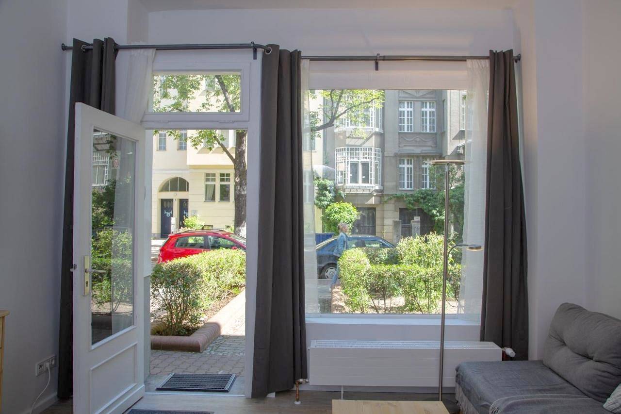 Ganze Wohnung, Pandoras home in Friedenau, Berlin