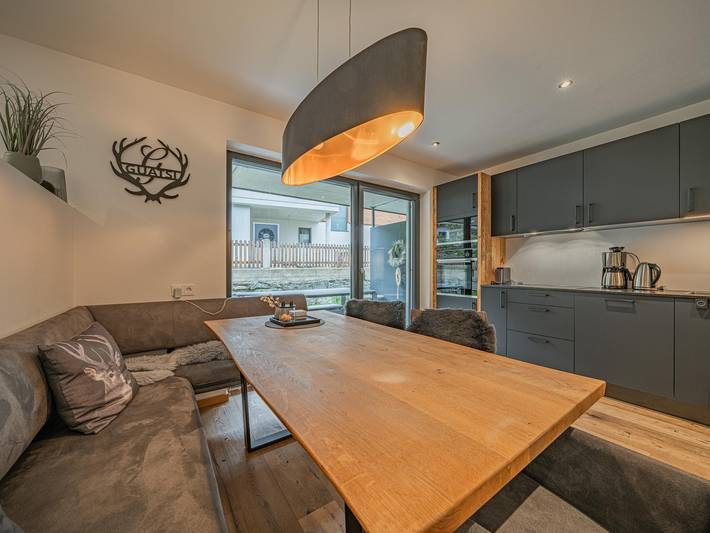 Ganze Wohnung, Moderne Ferienwohnung mit Sauna und Garten in Hohe Tauern, Hollersbach im Pinzgau