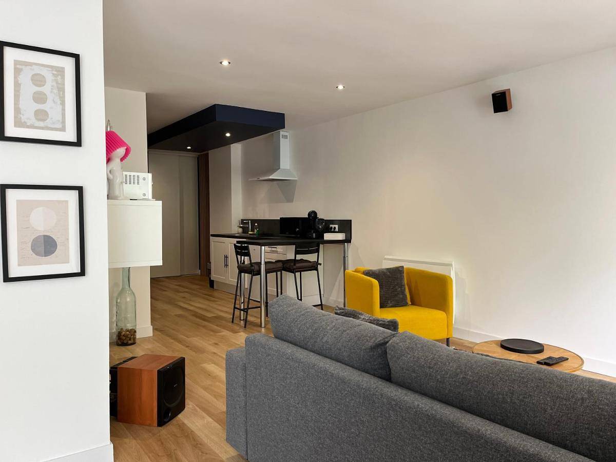 Appartement entier, One-Bedroom Apartment in Villers-Allerand, Parc naturel régional de la Montagne de Reims