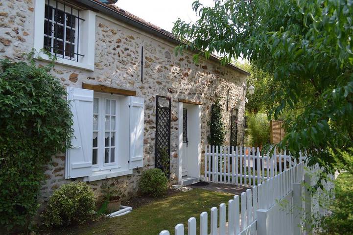 Gîte pour 4 personnes, avec terrasse dans Île de France - 2