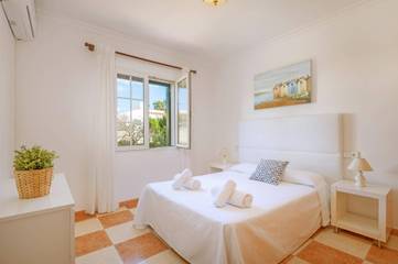 Villa in Alaior Municipality, Coast of Menorca für 8 