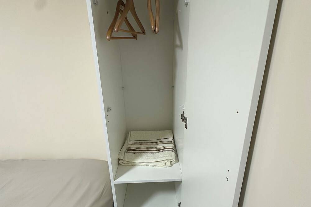 Cosy one bedroom home closed to Mk City Centre in Milton Keynes, Südostengland
