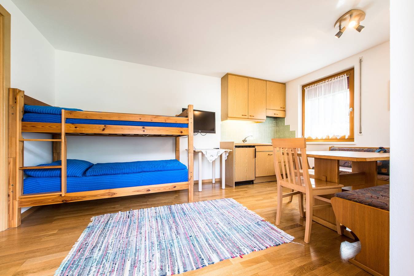 Ganze Wohnung, Ferienwohnung "Issingerhof 2" mit Bergblick, Terrasse und Wlan in Kematen, Sand in Taufers