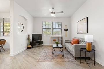 Vacation Rental for 4 Guests in Glendale, Maricopa County, Picture 2