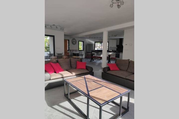 Location de vacances pour 11 personnes, avec vue et terrasse, animaux acceptés à Rilly-la-Montagne - 4