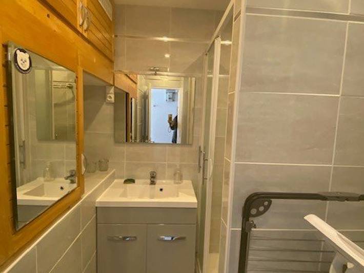 Appartement entier, Arette: Appartement 6 pers, accès pistes, parking, balcon in La Pierre Saint-Martin, Arette