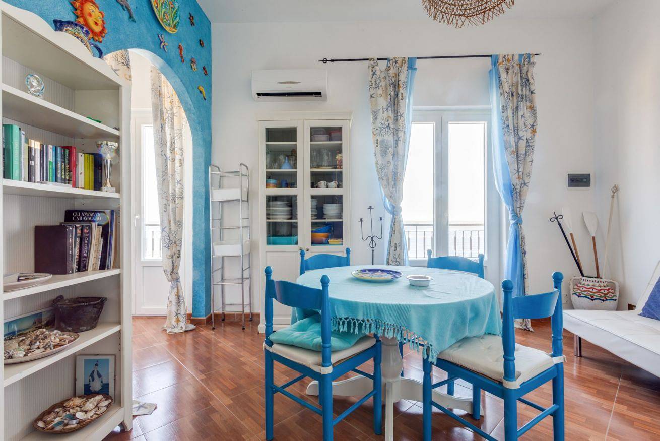 Entire apartment,  Apt with balcony and sea view in Trapani!  in Trapani, Trapani Province