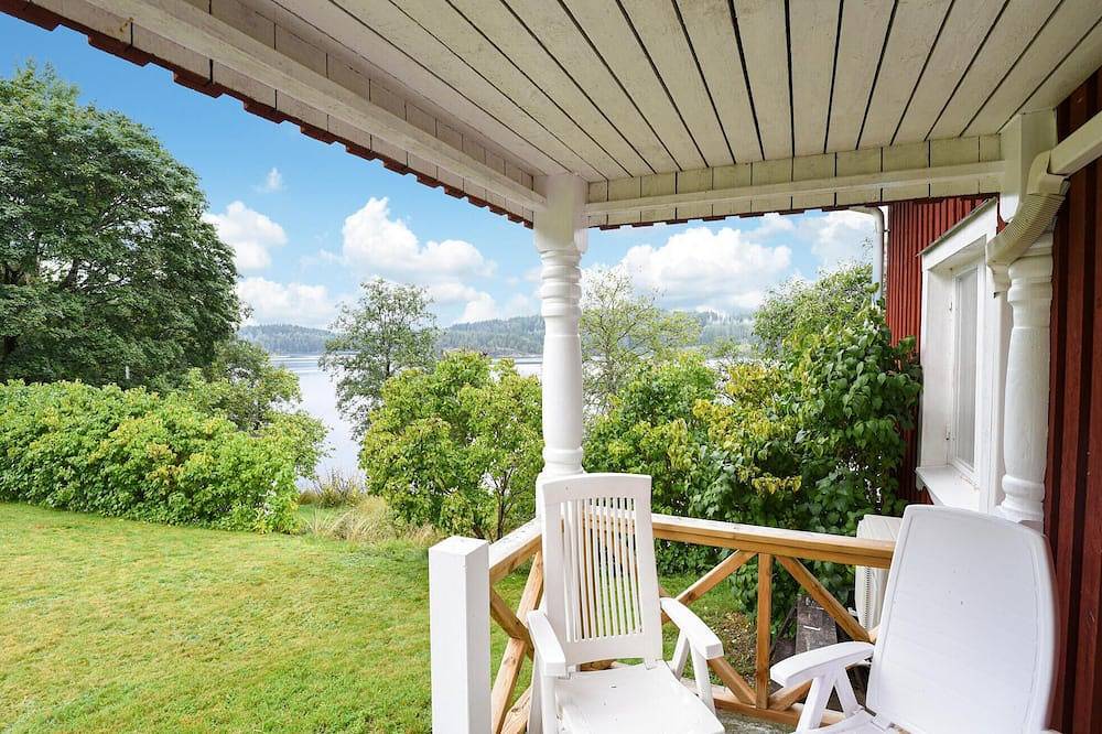 Nice home in årjäng with Wifi in Dalsland