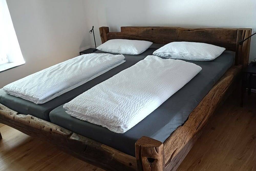 Ganze Wohnung, Gemütliche Eifel Ferienwohnung; moderner Standard in historischem Ambiente! in Bitburg, Eifelkreis Bitburg-Prüm