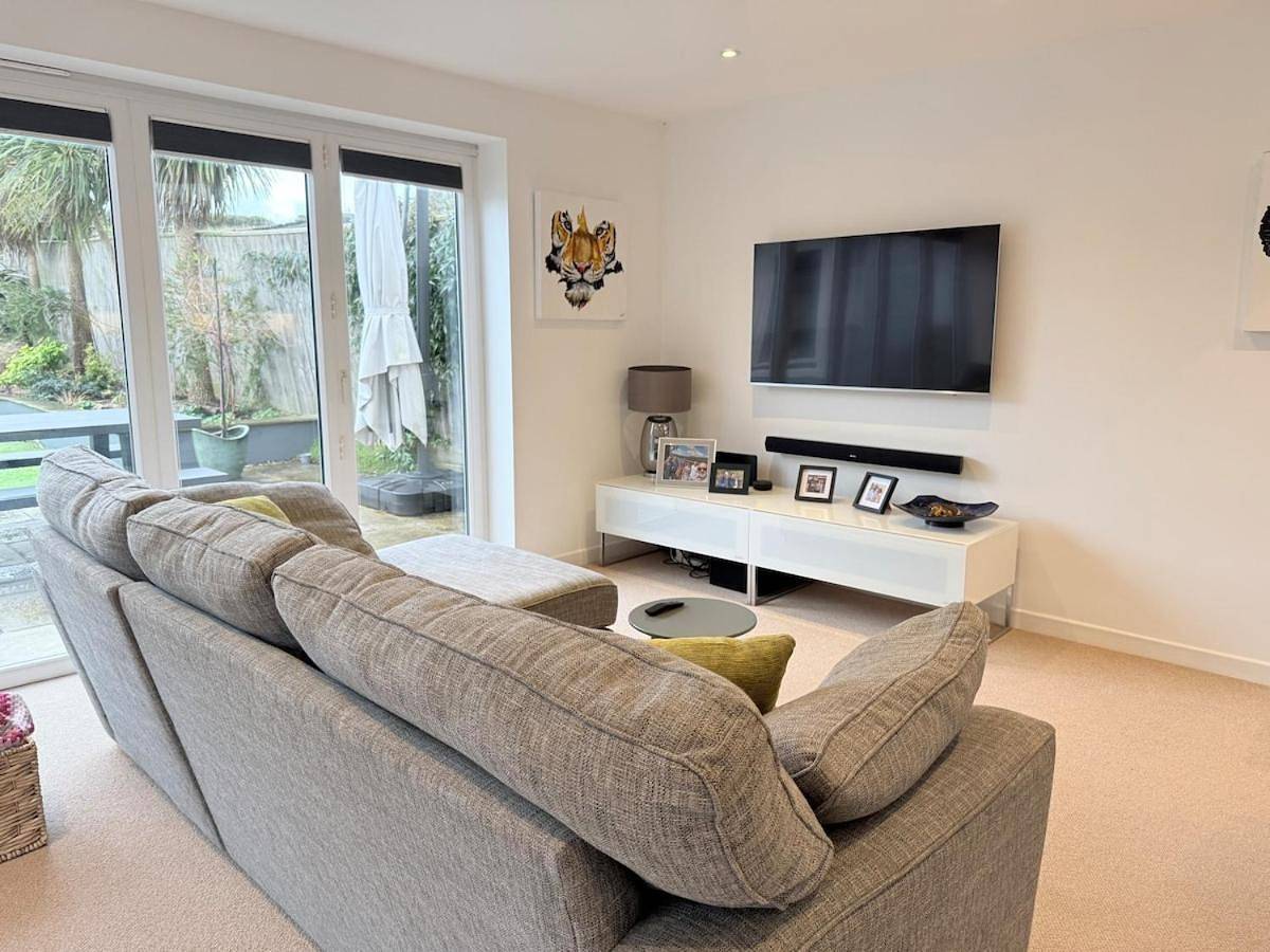 Three-Bedroom House in Dorset