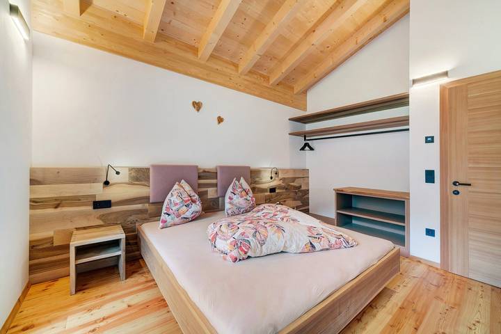 Ganze Wohnung, Ferienwohnung "Masi Lavendel" mit Seeblick, Privatem Balkon und WLAN in Kuppelwies, Ulten