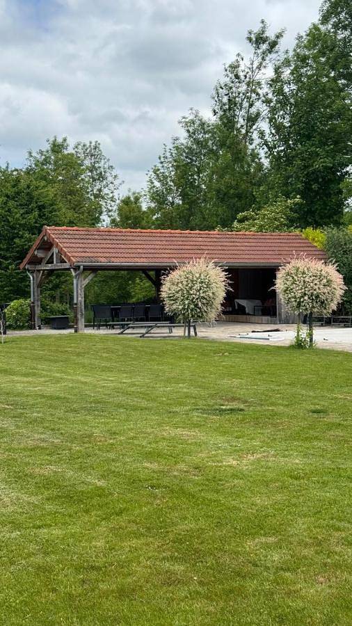 Location de vacances pour 4 personnes, avec terrasse et vue à Saint-Amand-sur-Fion - 4