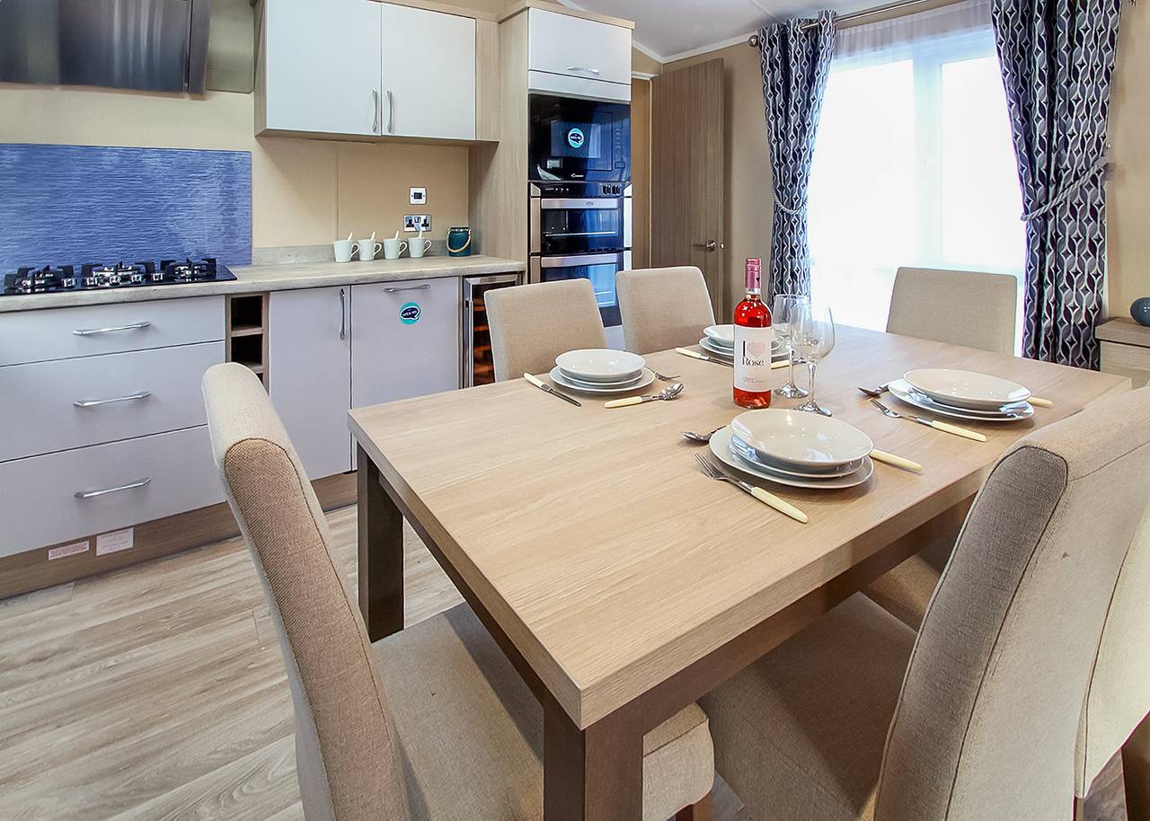 Sublime Caravan 2 in Swanage, Dorset