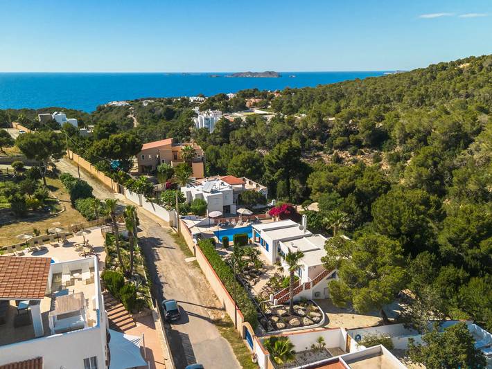 Chalet para 6 personas, con Terraza además de Jardín y Piscina en Ibiza - 4