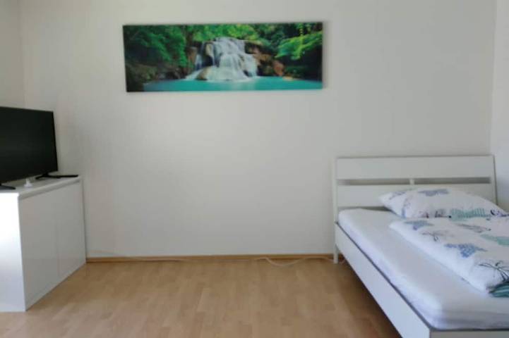Ganze Wohnung, Sindel Living Service corporate business Apartment with Terrace in Sindelfingen, Landkreis Böblingen