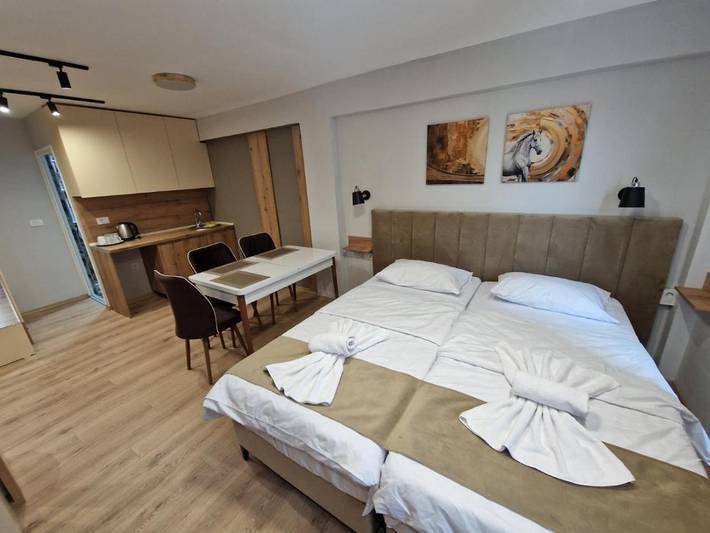 Hôtel pour 2 personnes, avec balcon et vue dans Prilep