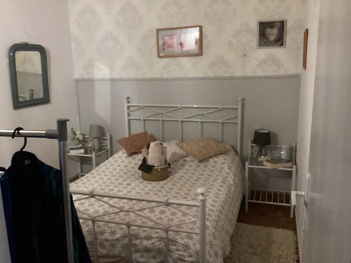 Location de vacances pour 4 personnes, avec Terrasse ainsi que Jardin et Vue à Vachères - 2