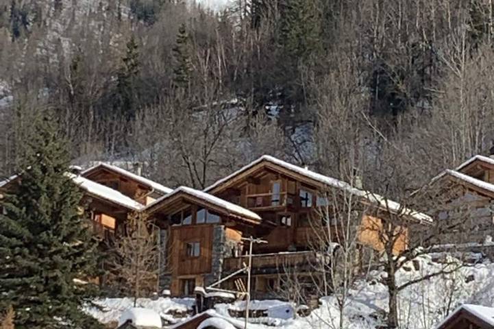 Chalet pour 22 personnes, avec sauna ainsi que jardin et balcon à Sainte-Foy-Tarentaise