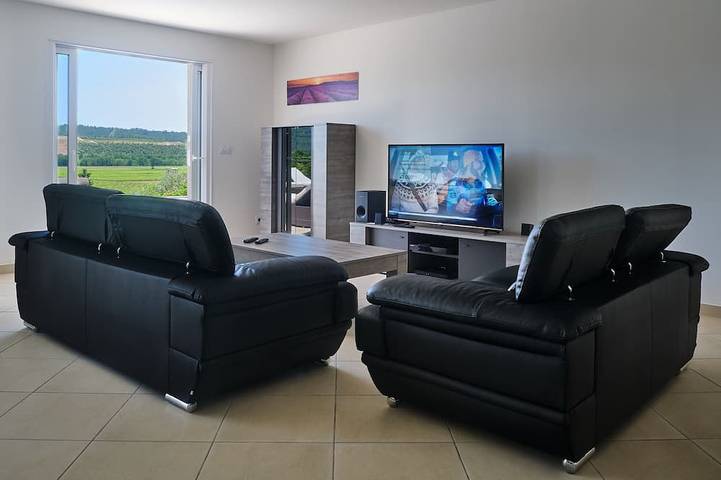 Location de vacances pour 6 personnes, avec jardin à Montfort-sur-Argens - 4