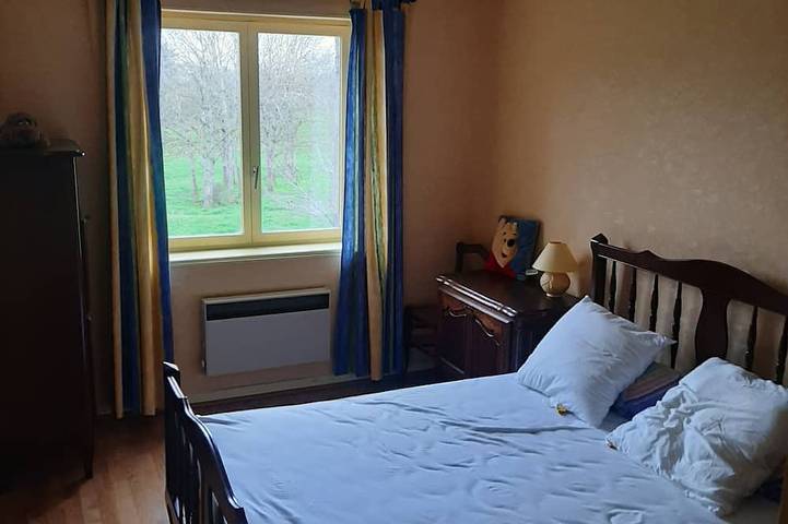 Location de vacances pour 8 personnes, avec jardin, animaux acceptés à Cunlhat - 2