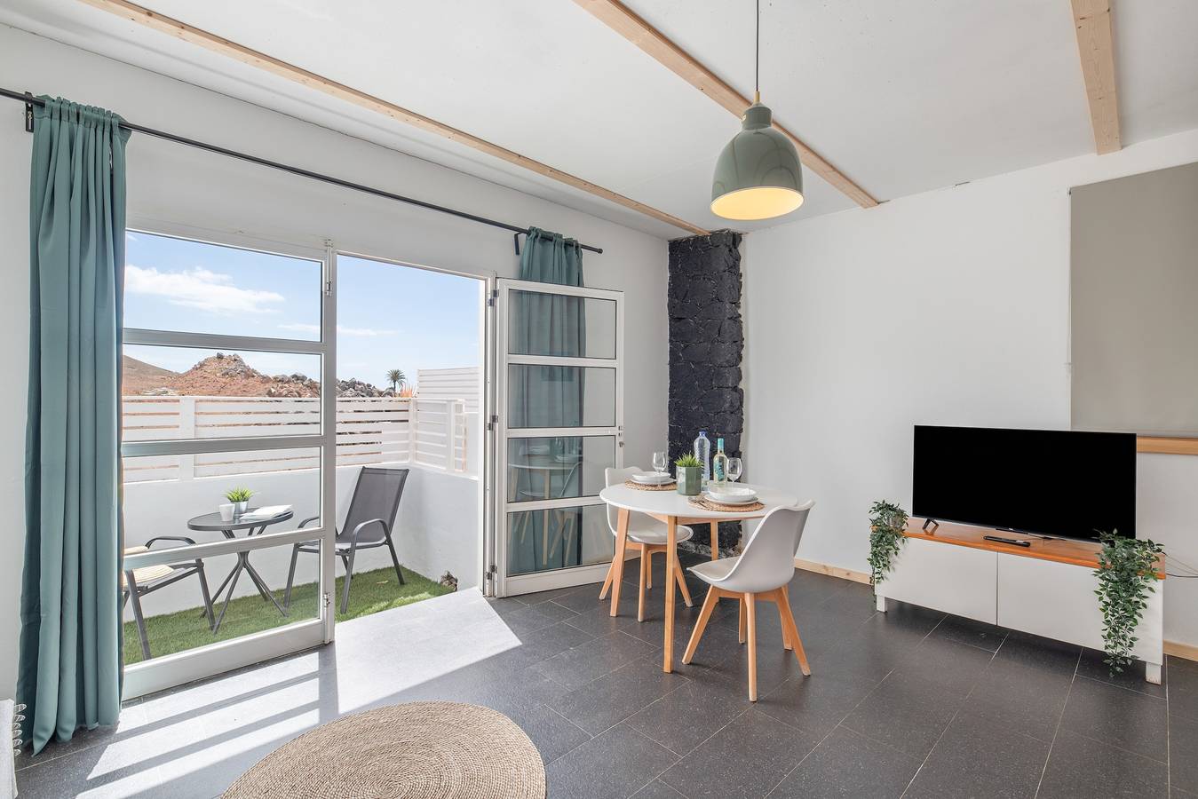 Suite Junior Amanecer avec piscine privée, terrasse privée et Wi-Fi in Mácher, Tías