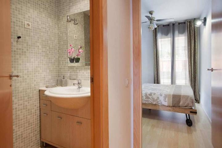 Ganze Wohnung, Apartment Beach Front Canet in Canet de Mar, Costa del Maresme