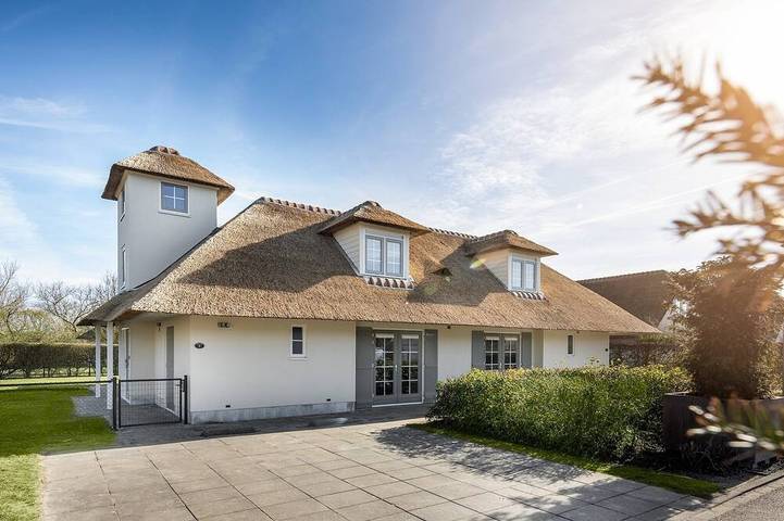 Villa für 16 Personen, mit Balkon/Terrasse und Terrasse