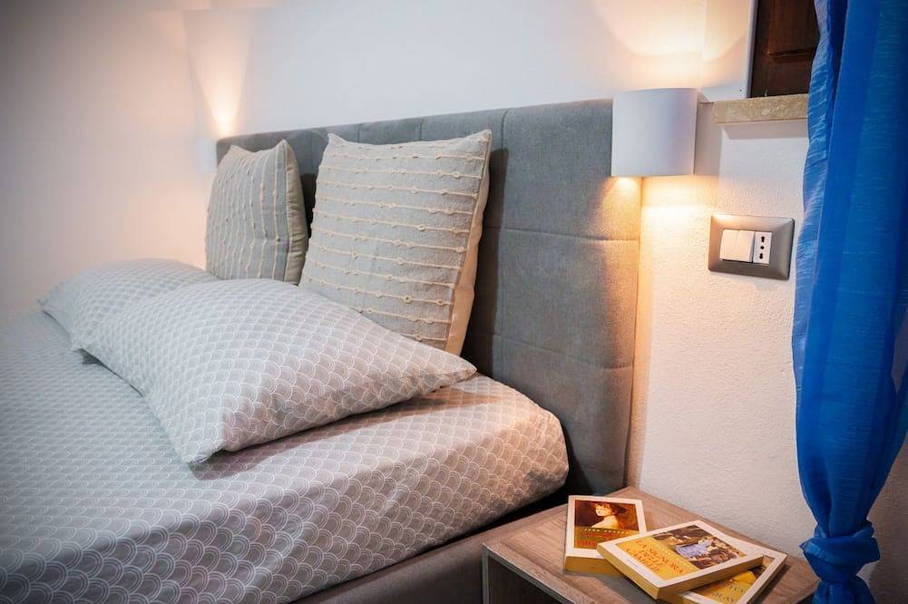 Ganze Wohnung, Raum, Komfort und Entspannung in Mandriola, nur einen Katzensprung vom Strand entferntentdecke das Stella Marina Apartment, eine geräumige und komfortable Drei-Zimmer-Wohnung in Mandriola, nur 3 Minuten zu Fuß vom Strand entfernt – perfekt für alle, in Mandriola, Sardinien