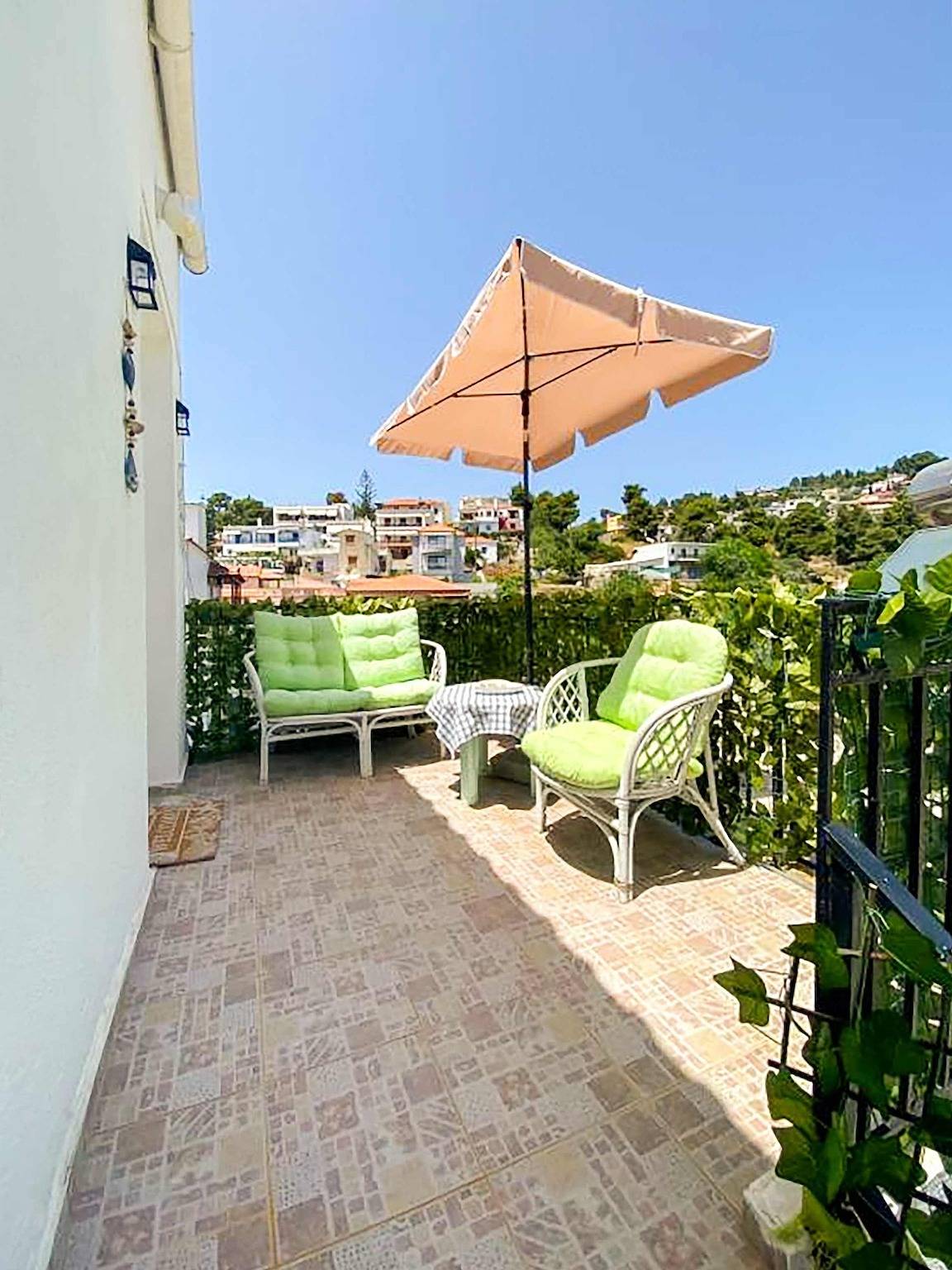 Hel leilighet, Alonnisos Beachfront Nest - Cozy Summer Gem in Patitíri, Alonissos