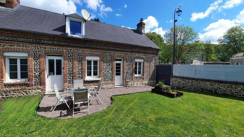 Gîte pour 4 personnes, avec Jardin à Ganzeville