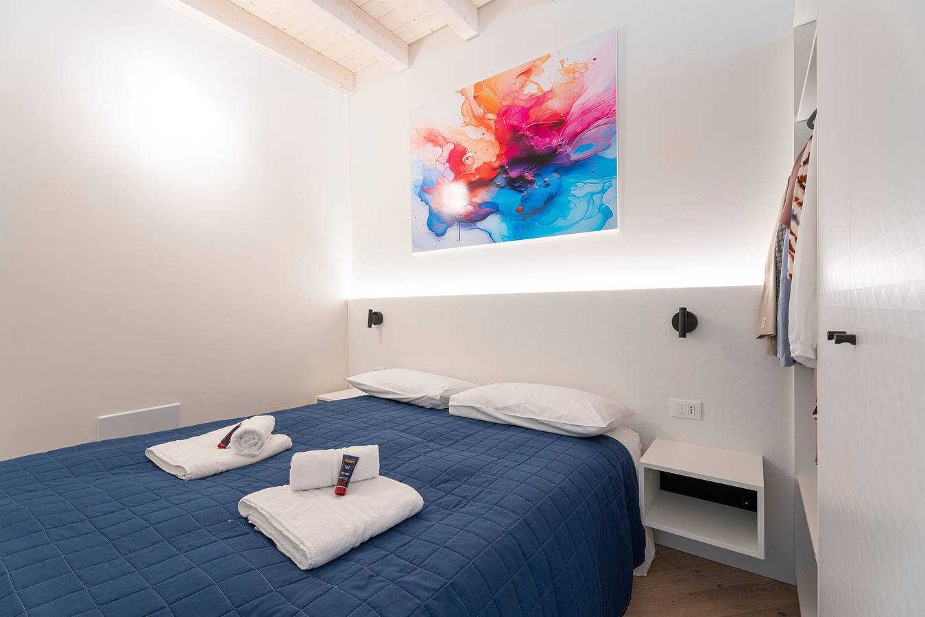 Ganze Wohnung, Ferienwohnung 'Flat 3' mit Seeblick, Wlan und Klimaanlage in Salò, Gardasee-Berge